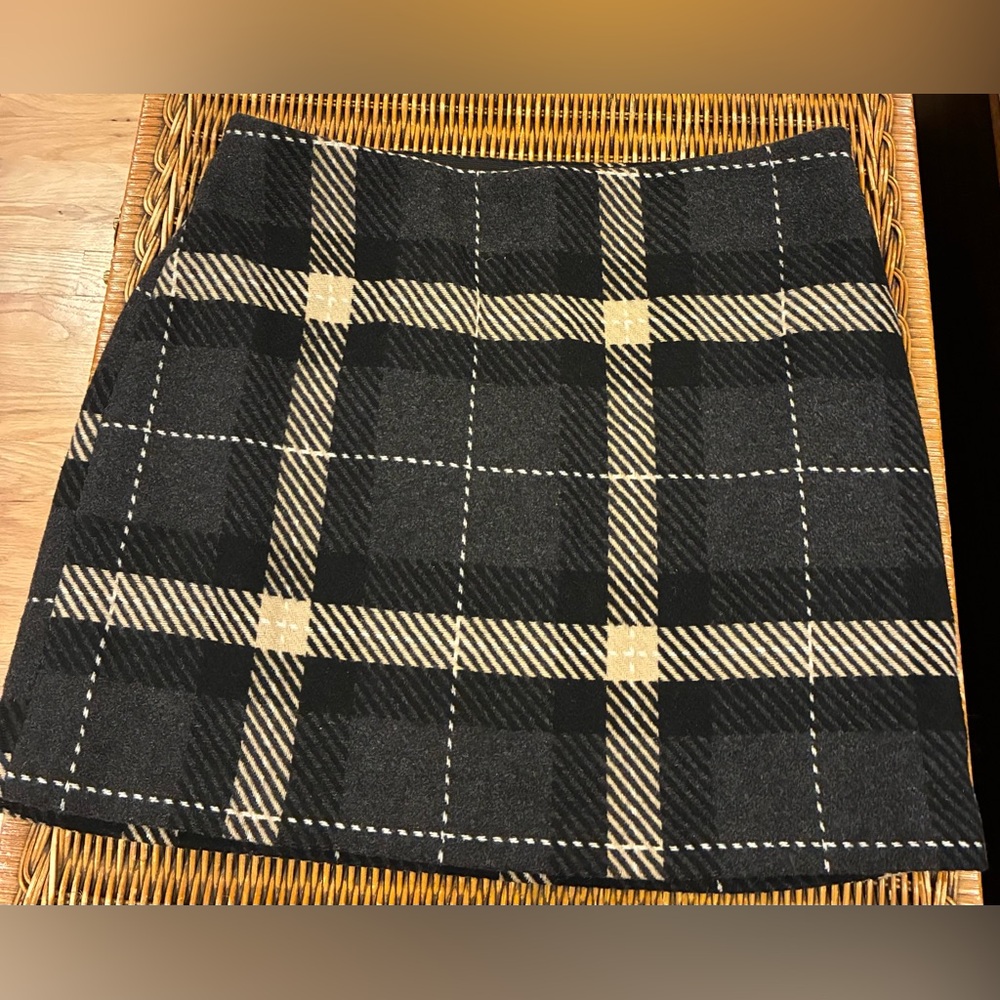 ⭐️3/$15⭐️Plaid H&M mini Skirt, wool blend
